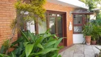 Foto 10 de Casa com 3 Quartos para alugar, 195m² em Vila Ipiranga, Porto Alegre