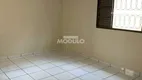 Foto 11 de Casa com 4 Quartos para alugar, 200m² em Cidade Jardim, Uberlândia