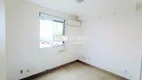 Foto 10 de Apartamento com 3 Quartos para alugar, 67m² em Humaitá, Porto Alegre