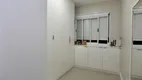 Foto 13 de Apartamento com 3 Quartos à venda, 66m² em Vila Ipiranga, Porto Alegre