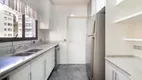 Foto 13 de Apartamento com 4 Quartos à venda, 180m² em Higienópolis, São Paulo