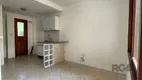 Foto 3 de Casa de Condomínio com 2 Quartos à venda, 61m² em Camaquã, Porto Alegre