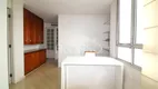 Foto 31 de Apartamento com 5 Quartos à venda, 220m² em Morumbi, São Paulo