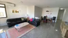 Foto 4 de Apartamento com 3 Quartos para alugar, 210m² em Agronômica, Florianópolis