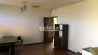 Foto 11 de Casa com 4 Quartos para alugar, 280m² em Lidice, Uberlândia