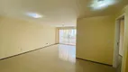 Foto 3 de Apartamento com 3 Quartos à venda, 112m² em Guararapes, Fortaleza