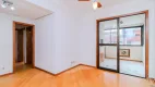 Foto 2 de Apartamento com 3 Quartos à venda, 82m² em Menino Deus, Porto Alegre