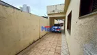 Foto 3 de Casa com 3 Quartos para alugar, 204m² em Joaquim Tavora, Fortaleza