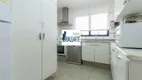 Foto 5 de Apartamento com 4 Quartos à venda, 201m² em Moema, São Paulo