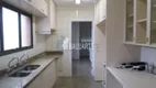 Foto 13 de Apartamento com 4 Quartos para venda ou aluguel, 225m² em Moema, São Paulo