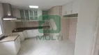 Foto 18 de Casa com 4 Quartos para alugar, 202m² em Tabajaras, Uberlândia