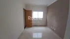 Foto 4 de Apartamento com 2 Quartos para alugar, 55m² em Jardim Inconfidência, Uberlândia