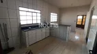 Foto 8 de Casa com 3 Quartos para alugar, 120m² em Fundinho, Uberlândia