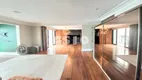 Foto 2 de Apartamento com 3 Quartos à venda, 220m² em Jardim Guedala, São Paulo