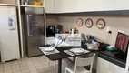 Foto 13 de Apartamento com 4 Quartos à venda, 200m² em Boa Viagem, Recife