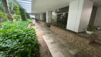Foto 28 de Apartamento com 3 Quartos à venda, 128m² em Praia das Pitangueiras, Guarujá