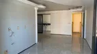 Foto 3 de Apartamento com 3 Quartos à venda, 114m² em Guararapes, Fortaleza