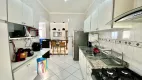 Foto 7 de Apartamento com 3 Quartos à venda, 120m² em Praia das Pitangueiras, Guarujá