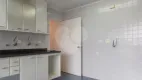 Foto 3 de Apartamento com 3 Quartos à venda, 160m² em Itaim Bibi, São Paulo