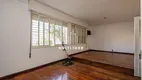 Foto 2 de Casa com 5 Quartos para alugar, 256m² em Jardim Botânico, Porto Alegre