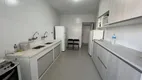 Foto 17 de Apartamento com 3 Quartos para venda ou aluguel, 200m² em Pitangueiras, Guarujá