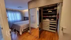 Foto 15 de Apartamento com 4 Quartos à venda, 250m² em Vila Mariana, São Paulo