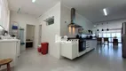 Foto 12 de Apartamento com 4 Quartos à venda, 200m² em Praia das Pitangueiras, Guarujá