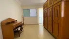 Foto 12 de Sobrado com 4 Quartos à venda, 430m² em Umuarama, Uberlândia