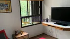 Foto 15 de Apartamento com 4 Quartos à venda, 243m² em Real Parque, São Paulo