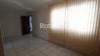 Foto 3 de Apartamento com 3 Quartos para alugar, 65m² em Bom Jesus, Uberlândia