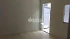 Foto 3 de Casa com 2 Quartos à venda, 80m² em Jardim Europa, Uberlândia