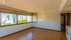 Foto 3 de Apartamento com 3 Quartos à venda, 97m² em Passo da Areia, Porto Alegre