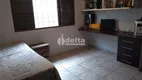 Foto 16 de Casa com 3 Quartos à venda, 245m² em Dona Zulmira, Uberlândia