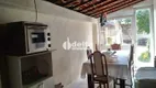 Foto 3 de Casa com 2 Quartos à venda, 70m² em Residencial Viviane, Uberlândia