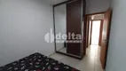 Foto 6 de Apartamento com 3 Quartos para alugar, 105m² em Jardim Finotti, Uberlândia