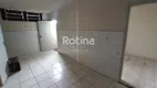 Foto 13 de Casa com 2 Quartos para alugar, 70m² em Brasil, Uberlândia