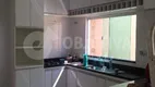 Foto 8 de Casa com 3 Quartos à venda, 210m² em Jardim das Palmeiras, Uberlândia