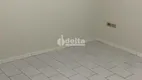 Foto 6 de Casa com 3 Quartos à venda, 171m² em Tubalina, Uberlândia