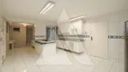 Foto 15 de Apartamento com 3 Quartos à venda, 220m² em Jardins, São Paulo