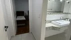 Foto 17 de Apartamento com 3 Quartos à venda, 211m² em Pitangueiras, Guarujá