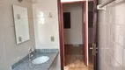 Foto 8 de Casa com 3 Quartos para alugar, 140m² em Santa Mônica, Uberlândia