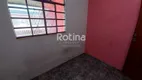 Foto 6 de Casa com 4 Quartos para alugar, 100m² em Residencial Viviane, Uberlândia