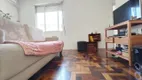 Foto 2 de Apartamento com 3 Quartos à venda, 60m² em Santo Antônio, Porto Alegre