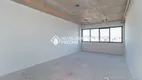 Foto 2 de Sala Comercial para alugar, 38m² em Passo da Areia, Porto Alegre