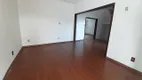 Foto 3 de Casa com 4 Quartos à venda, 240m² em Passo da Areia, Porto Alegre