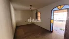 Foto 4 de Casa com 4 Quartos para alugar, 234m² em Centro, Uberlândia