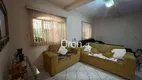 Foto 2 de Sobrado com 4 Quartos à venda, 250m² em Vila Itatiaia, Goiânia