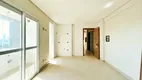 Foto 2 de Apartamento com 2 Quartos à venda, 54m² em Zona 08, Maringá