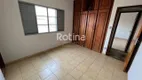 Foto 10 de Apartamento com 4 Quartos para alugar, 140m² em Centro, Uberlândia