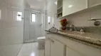 Foto 17 de Apartamento com 3 Quartos para alugar, 150m² em Pitangueiras, Guarujá